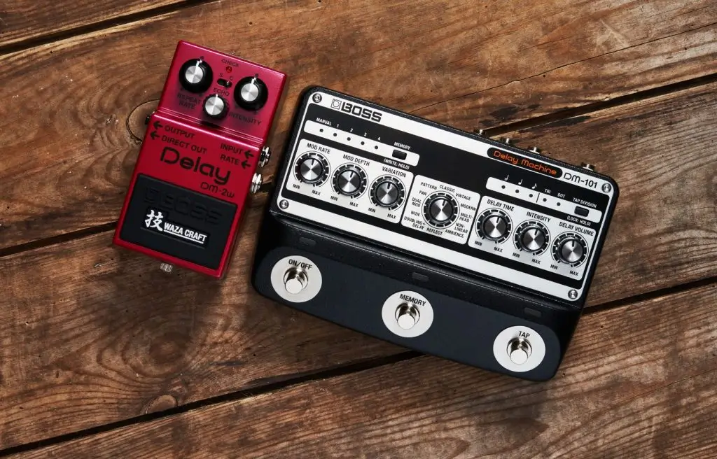 exemplo de pedais de delay analogico da marca boss